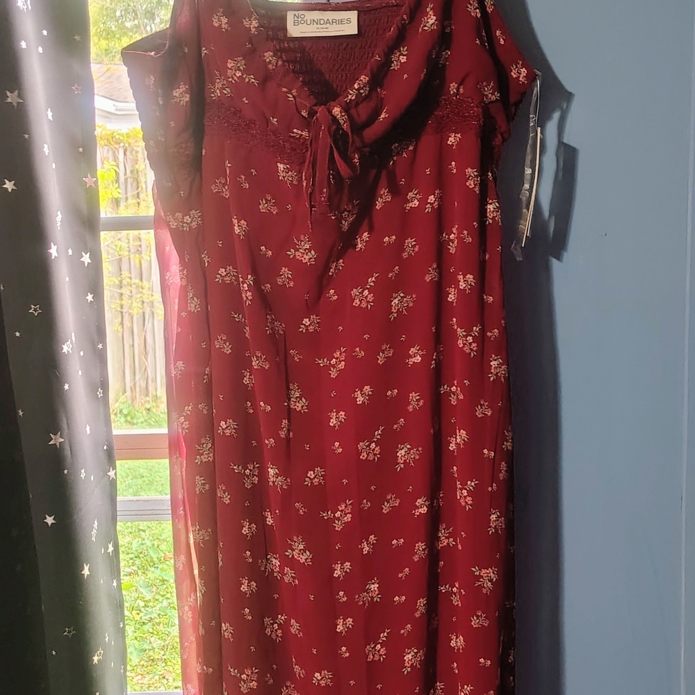 Women's Burgundy Floral Tie-Front Dress